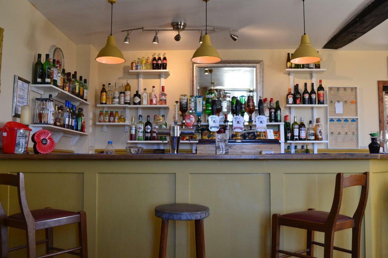 Auberge Du Noyer Londigny Eksteriør billede